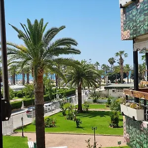 https://formentor-l2.top-hotels-tarragona.com